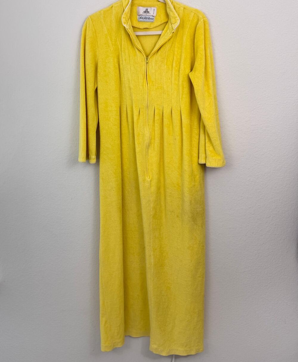 Saks Fifth Avenue Vintage Womens Terry House Coat Size M 70s House Dress Yellow